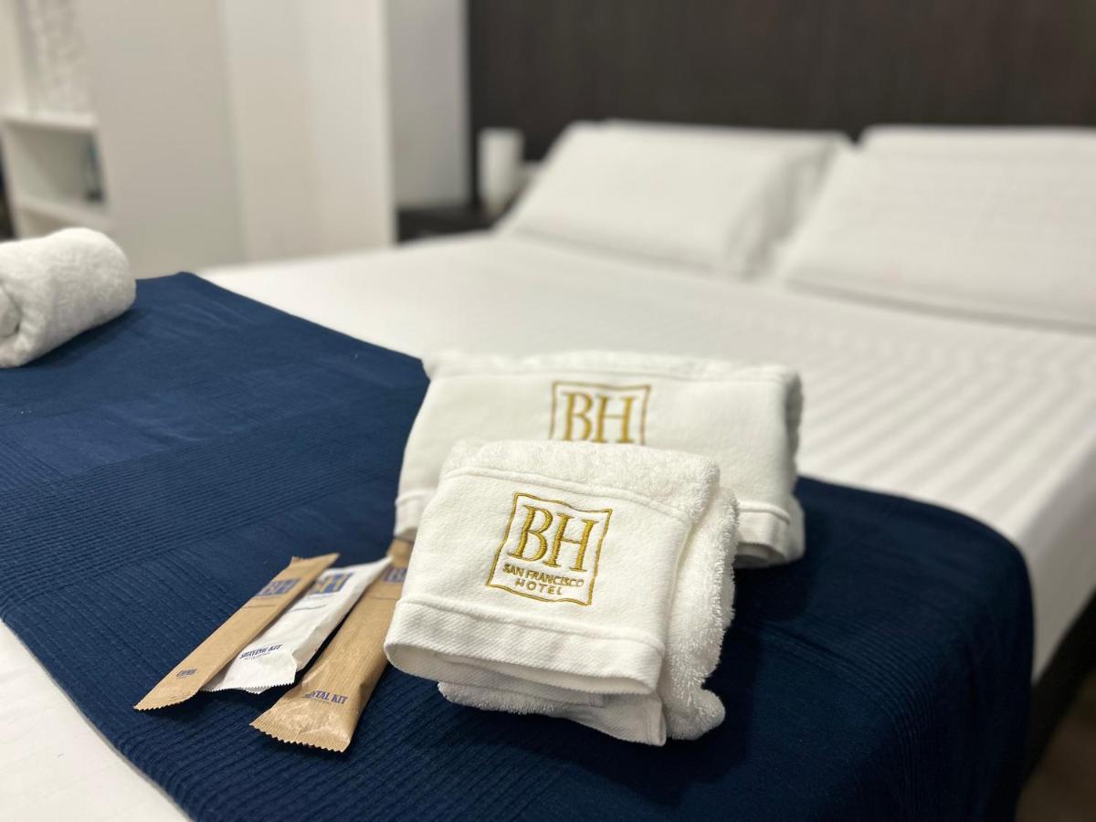 Apartamentos Bh Suites アリカンテ エクステリア 写真